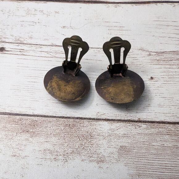 Vintage Clip On Earrings Metal Circle with Iridescent Gems - Picture 8 of 10